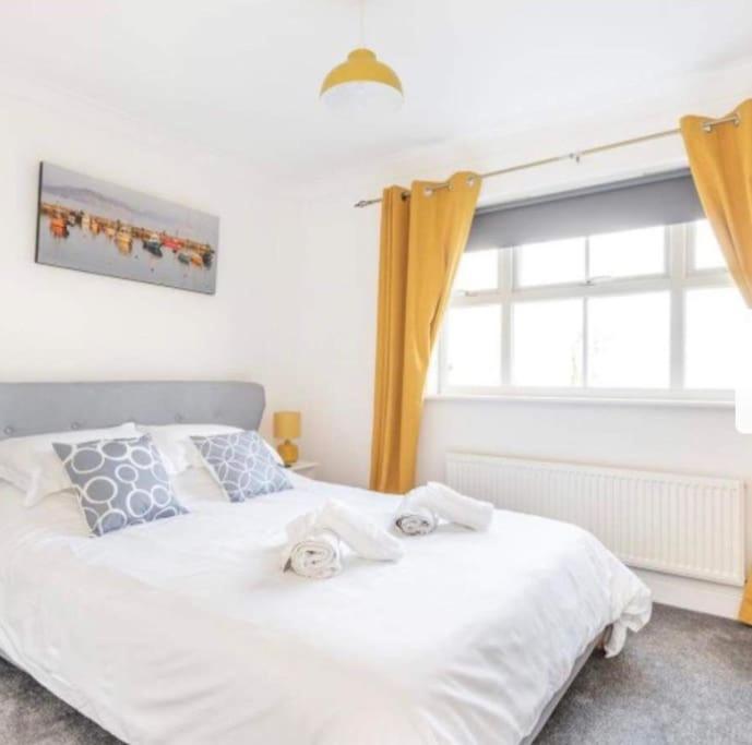 Beautiful Large Property, Sleeps 9 Walking Distance To The Sea , Beaches And Restaurants Fantastic Interior Lyme Regis Eksteriør bilde
