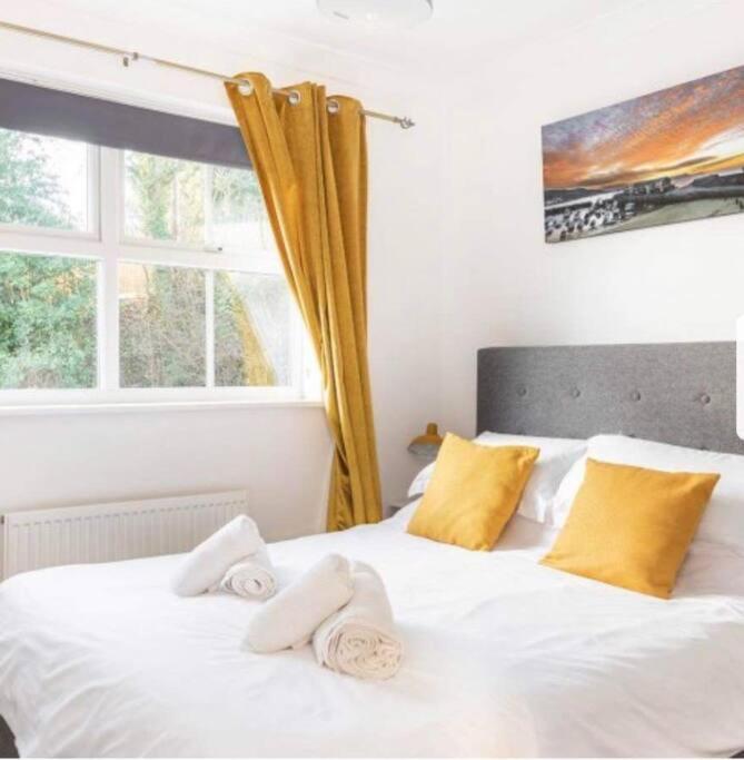 Beautiful Large Property, Sleeps 9 Walking Distance To The Sea , Beaches And Restaurants Fantastic Interior Lyme Regis Eksteriør bilde